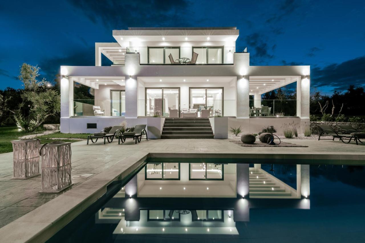 Valentino Luxury Villa Plános エクステリア 写真